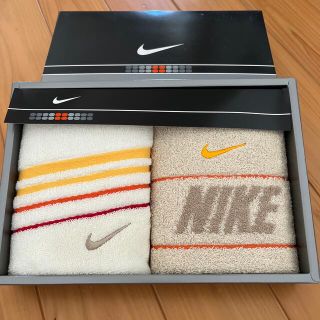 ナイキ(NIKE)の新品未使用  NIKE  ハンドタオル 2枚セット(タオル/バス用品)