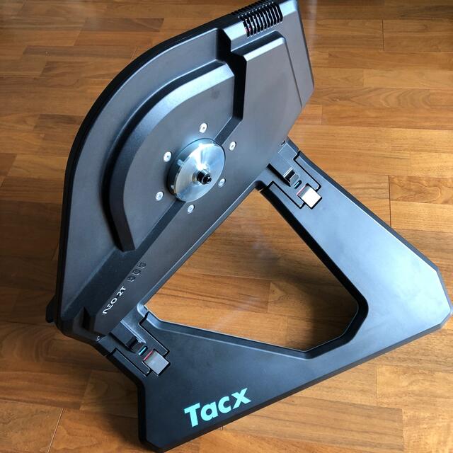 GARMIN(ガーミン)のTacx Neo 2T Smart スポーツ/アウトドアの自転車(その他)の商品写真