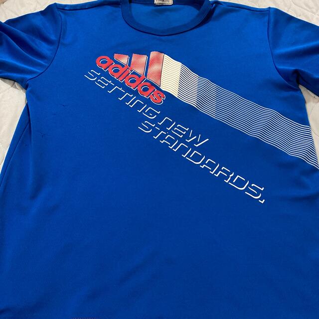 adidas(アディダス)のアディダス  Tシャツ キッズ/ベビー/マタニティのキッズ服男の子用(90cm~)(Tシャツ/カットソー)の商品写真