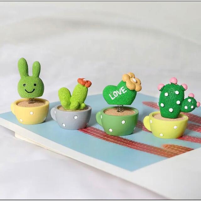 《値下げ》サボテン インテリア 置物 4点セット 雑貨 小物  植物 ハンドメイドのインテリア/家具(インテリア雑貨)の商品写真