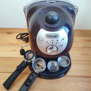 デロンギ(DeLonghi)の値下げ　エスプレッソ・カプチーノ　メーカー(エスプレッソマシン)