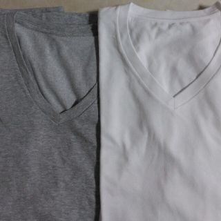 ユニクロ(UNIQLO)のUNIQLO半袖Tシャツ(シャツ)