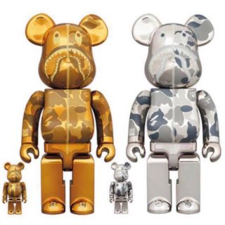 ベアブリック(BE@RBRICK)のBE@RBRICK BAPE CAMO SHARK GOLD 400%(フィギュア)