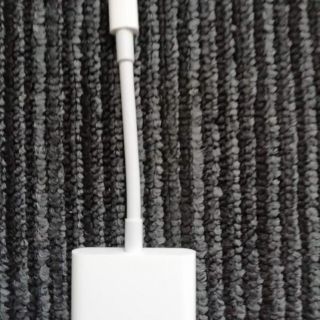 アップル(Apple)のアップル Apple Digital AV Adapter MD826AM/A(PC周辺機器)