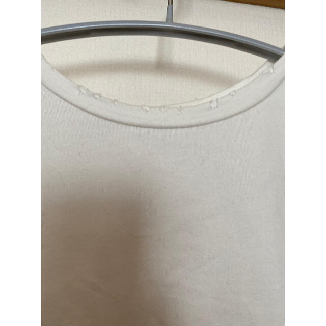 BEAUTY&YOUTH UNITED ARROWS(ビューティアンドユースユナイテッドアローズ)のPERVERZEパーバーズ　ダメージTシャツ　白 レディースのトップス(Tシャツ(半袖/袖なし))の商品写真