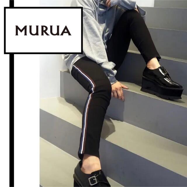 MURUA(ムルーア)のMURUA ブラックスキニーパンツ レディースのパンツ(デニム/ジーンズ)の商品写真