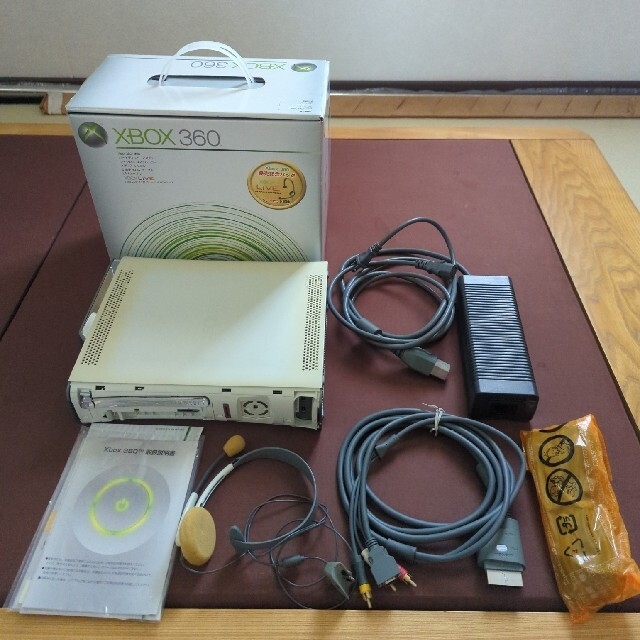 Xbox360(エックスボックス360)の【ジャンク】Xbox360 発売記念パック エンタメ/ホビーのゲームソフト/ゲーム機本体(家庭用ゲーム機本体)の商品写真