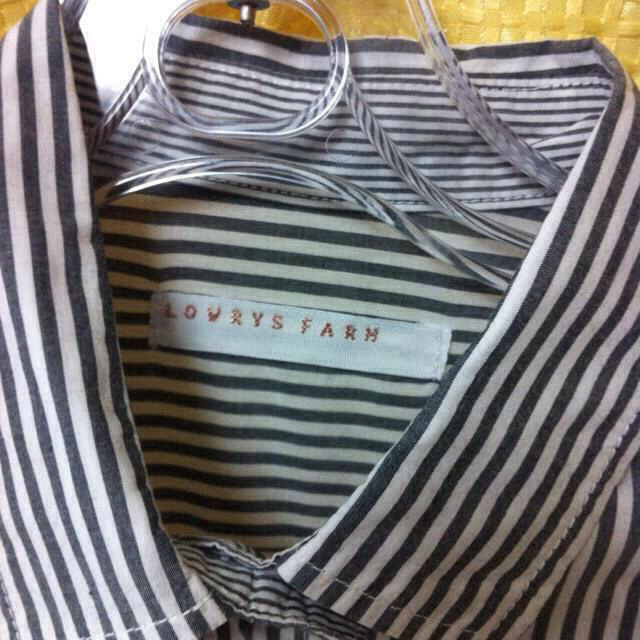 LOWRYS FARM(ローリーズファーム)のLOWRYSFARM✳︎ストライプシャツ レディースのトップス(シャツ/ブラウス(長袖/七分))の商品写真