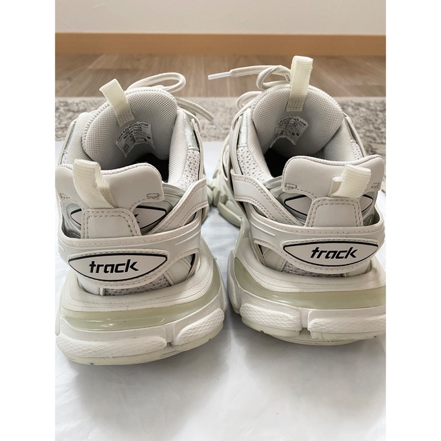 送料無料人気 Balenciaga Balenciaga バレンシアガ track trainer ホワイトの通販 by srk's  shop｜バレンシアガならラクマ