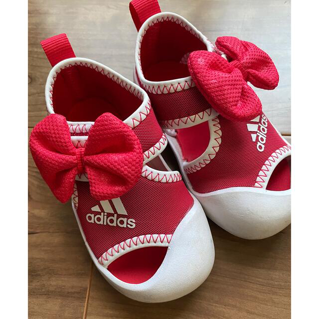 adidas(アディダス)のadidas ディズニー サンダル キッズ 13cm アディダス キッズ/ベビー/マタニティのベビー靴/シューズ(~14cm)(サンダル)の商品写真