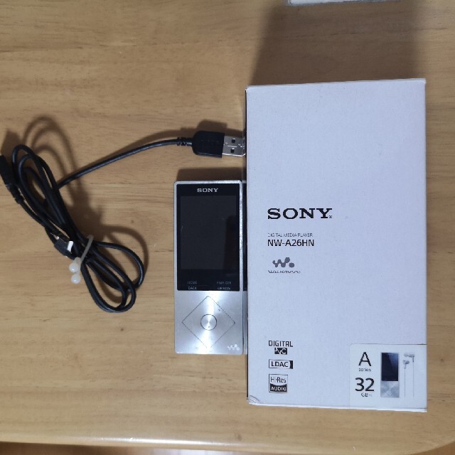 WALKMAN(ウォークマン)のSONY  ウォークマン Aシリーズ NW-A26HN(S) スマホ/家電/カメラのオーディオ機器(ポータブルプレーヤー)の商品写真