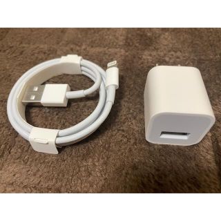 アップル(Apple)のApple 純正 ケーブル lightning とACアダプタ【新品・未使用】(バッテリー/充電器)