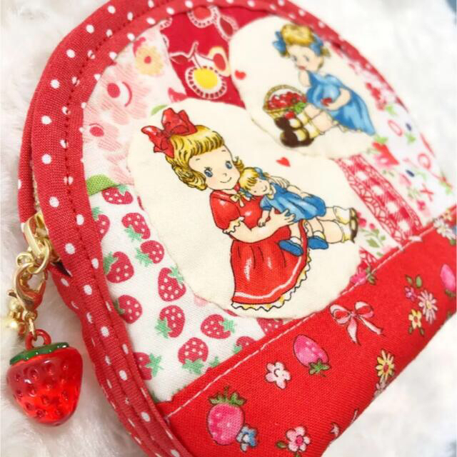 マーガレット＆ソフィー♡パッチワーク ポーチ♡strawberry♡︎