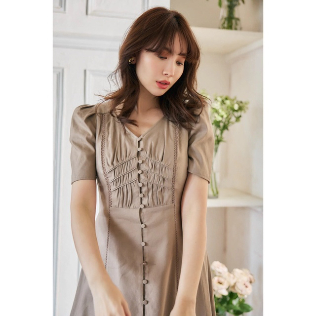 ロングワンピース/マキシワンピースHerlipto Time After Time Scalloped Dress