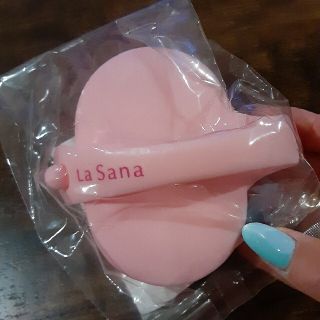 ラサーナ(LaSana)の新品未使用 ラサーナ シャンプーブラシ ピンク(ヘアケア)