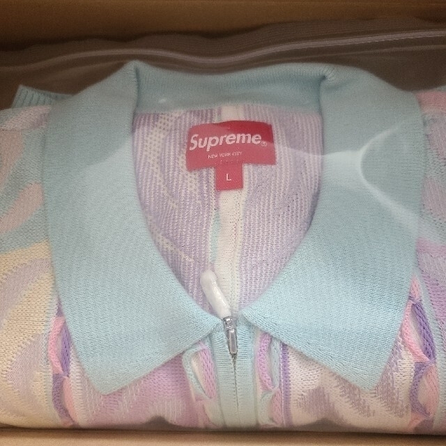 Supreme(シュプリーム)のSupreme Abstract Textured Zip Up Polo メンズのトップス(ポロシャツ)の商品写真