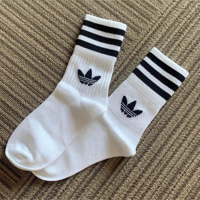 adidas(アディダス)のadidas アディダス レディース 靴下 ソックス 白 レディースのレッグウェア(ソックス)の商品写真