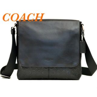 コーチ(COACH)のCOACH SMALL MESSENGER IN SIGNATURE バッグ(メッセンジャーバッグ)