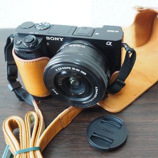 ソニー(SONY)のSONY α6000 パワーズームレンズキット ※バッテリー蓋破損(ミラーレス一眼)