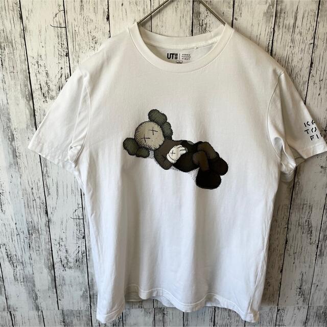 UNIQLO(ユニクロ)の【完売品】 UNIQLO × KAWS  Tシャツ ホワイト 限定品 メンズのトップス(Tシャツ/カットソー(半袖/袖なし))の商品写真