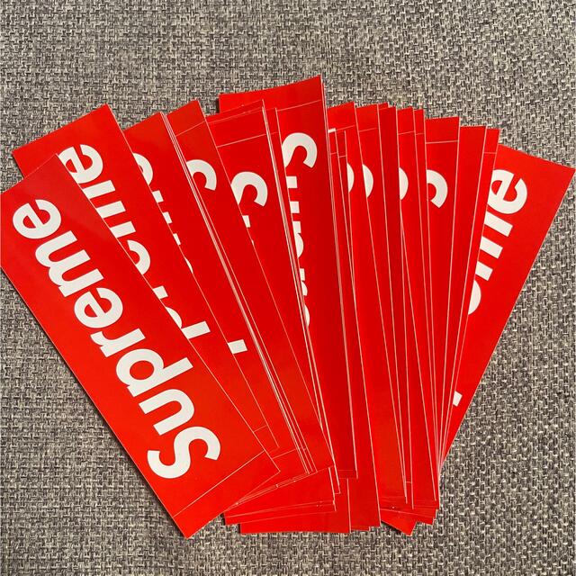 Supreme(シュプリーム)のSupreme ロゴ box logo ステッカー 30枚 その他のその他(その他)の商品写真