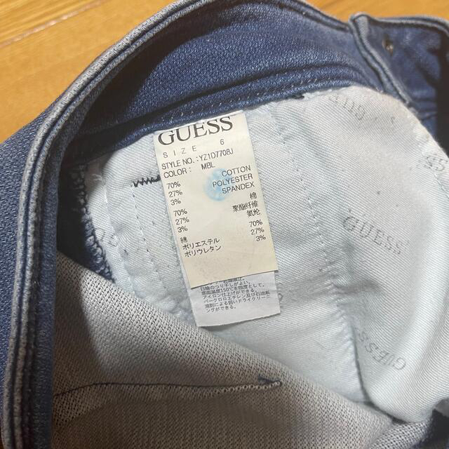 GUESS(ゲス)のGUESS デニムスカート レディースのスカート(ミニスカート)の商品写真