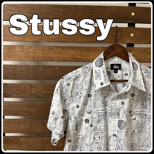 STUSSY(ステューシー)の★美品　Stussy / ステューシー 半袖総柄シャツ メンズのトップス(シャツ)の商品写真