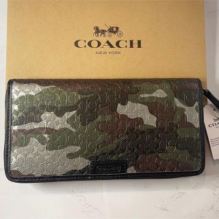 美品　未使用　coach 長財布　迷彩