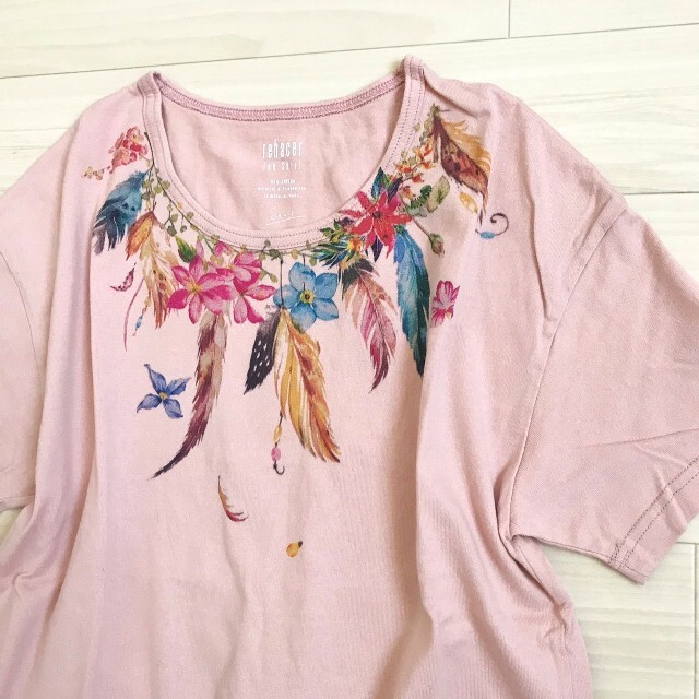 rehacer(レアセル)の春夏に映えるナチュラルピンクカラーのベーシックシルエットユニセックスTシャツ メンズのトップス(Tシャツ/カットソー(半袖/袖なし))の商品写真