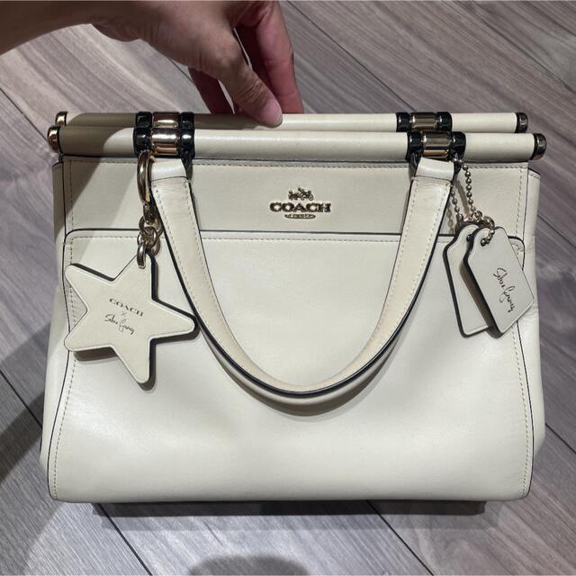 coach コーチ×セレーナゴメス