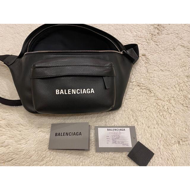 優れた品質 Balenciaga - バレンシアガ ウエストポーチ ボディバッグ