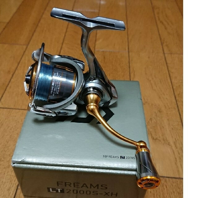 DAIWA FREAMS LT 2000S-XH  社外ハンドルノブ 2