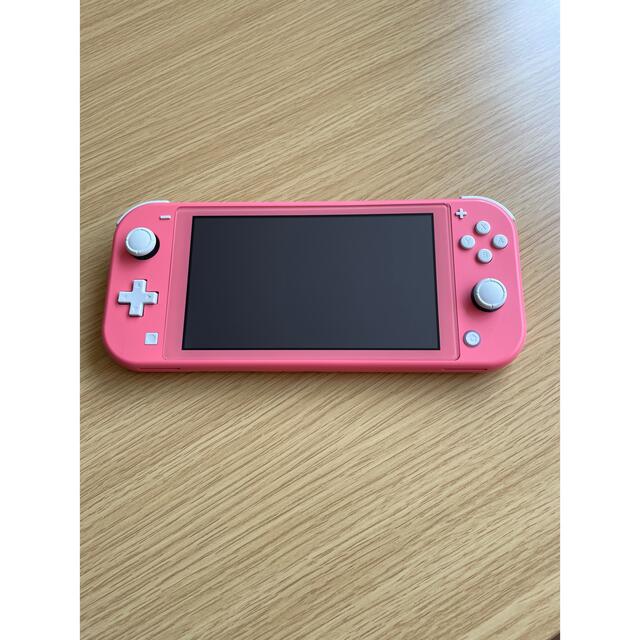 Nintendo Switch Lite　Coral