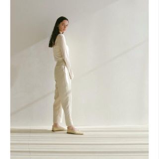 アダムエロぺ(Adam et Rope')のrielle riche Center Tuck Pants(カジュアルパンツ)