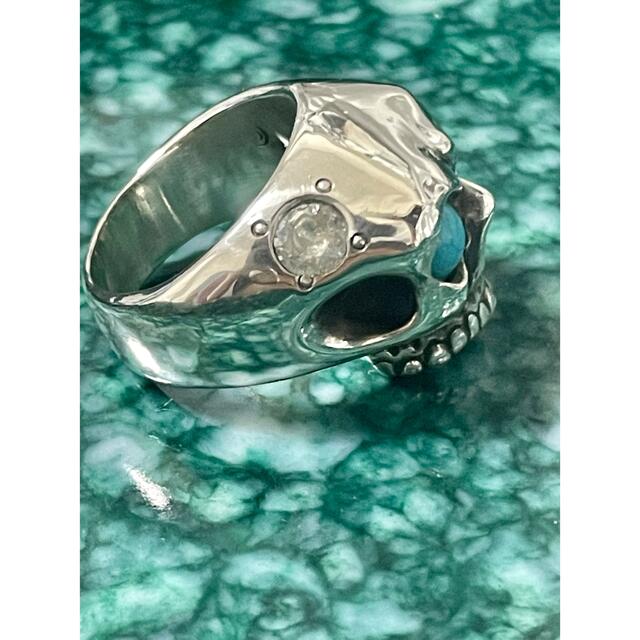 BILL WALL LEATHER(ビルウォールレザー)のBWL Half Skull Ring with turquoise メンズのアクセサリー(リング(指輪))の商品写真