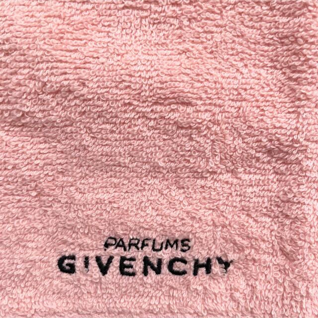 GIVENCHY(ジバンシィ)の【未使用】GIVENCHY ハンドタオル 2枚セット インテリア/住まい/日用品の日用品/生活雑貨/旅行(タオル/バス用品)の商品写真