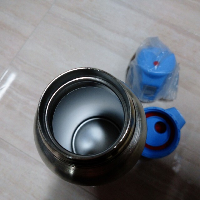 ステンレス水筒 ケースなし キッズ/ベビー/マタニティの授乳/お食事用品(水筒)の商品写真