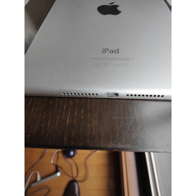 ☆iPad mini4 128GBシルバー WiFiモデル☆ ☆iPad mini4 128GBシルバー WiFiモデル☆