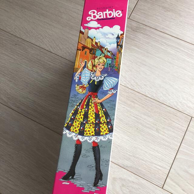 Barbie(バービー)の1990年チェコスロバキアBarbieバービー未開封ヴィンテージ キッズ/ベビー/マタニティのおもちゃ(ぬいぐるみ/人形)の商品写真