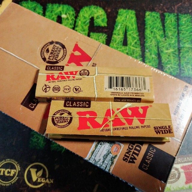 Raw クラシック 無漂白 極薄 ペーパー 50個×2箱 手巻きタバコ用