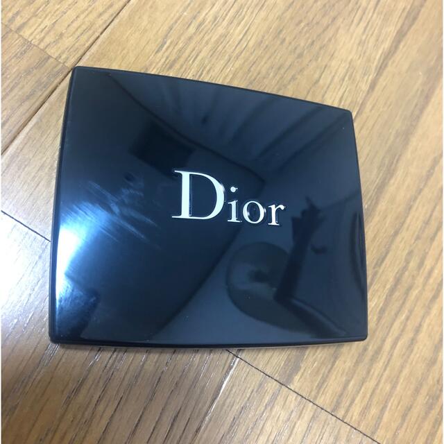 Dior(ディオール)のディオール　スキンルージュブラッシュ　ホログラム　601 コスメ/美容のベースメイク/化粧品(チーク)の商品写真