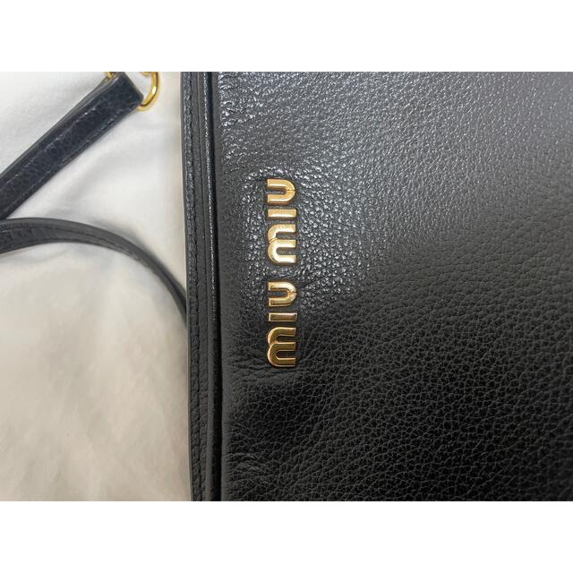 miumiu ショルダーバッグ