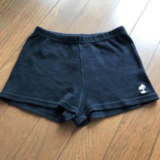 ユニクロ(UNIQLO)のスヌーピー黒短パン半ズボンインナー135(パンツ/スパッツ)