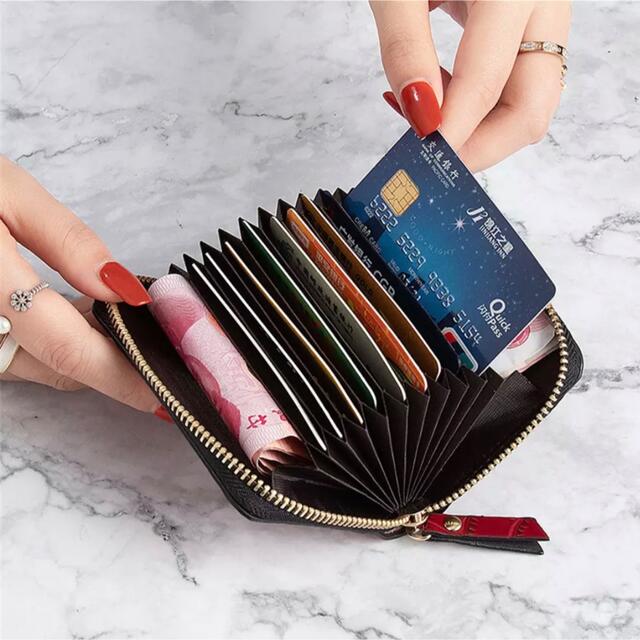 ミニ財布　クロコダイル柄　赤　レディース　カードケース　ウォレット