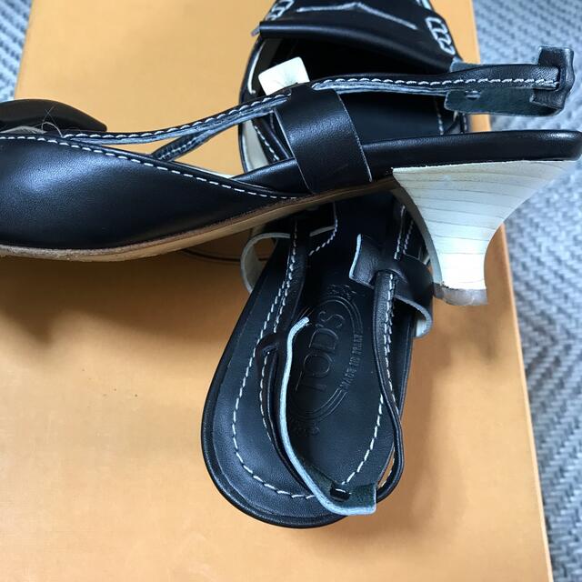 TOD'S(トッズ)の美品　ドッズ  TOD'sパンプス　35 １／2 レディースの靴/シューズ(ハイヒール/パンプス)の商品写真