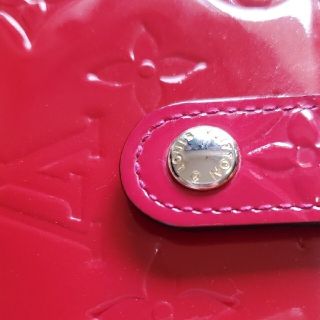 LOUIS VUITTON - ルイヴィトン ヴェルニ二つ折り返りがま口財布の通販