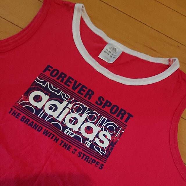 adidas(アディダス)のアディダス タンクトップ 150 キッズ/ベビー/マタニティのキッズ服女の子用(90cm~)(Tシャツ/カットソー)の商品写真