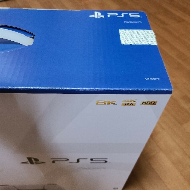 PlayStation(プレイステーション)のSONY PlayStation5 CFI-1100A01 エンタメ/ホビーのゲームソフト/ゲーム機本体(家庭用ゲーム機本体)の商品写真