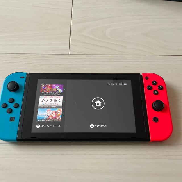 Nintendo Switch(ニンテンドースイッチ)の美品Nintendo Switch本体ネオンブルー&ネオンレッド エンタメ/ホビーのゲームソフト/ゲーム機本体(家庭用ゲーム機本体)の商品写真