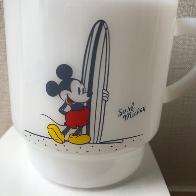 Fire-King(ファイヤーキング)のSURF mickey サーフ ミッキー スタッキングマグ milkware  インテリア/住まい/日用品のキッチン/食器(グラス/カップ)の商品写真